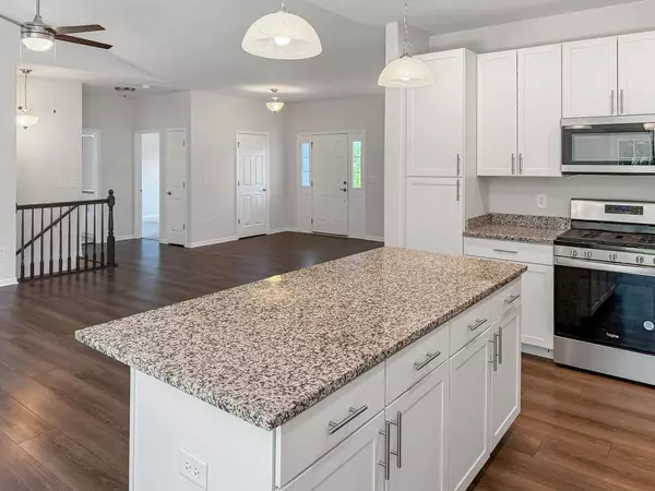 242 Alden Drive, Sycamore, IL 60178