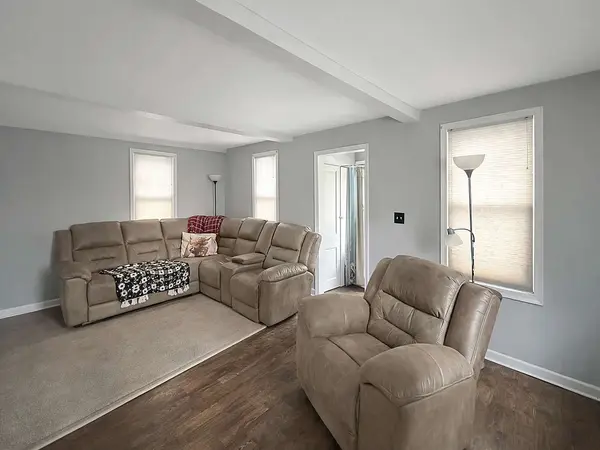 603 W Main ST, Cary, IL 60013