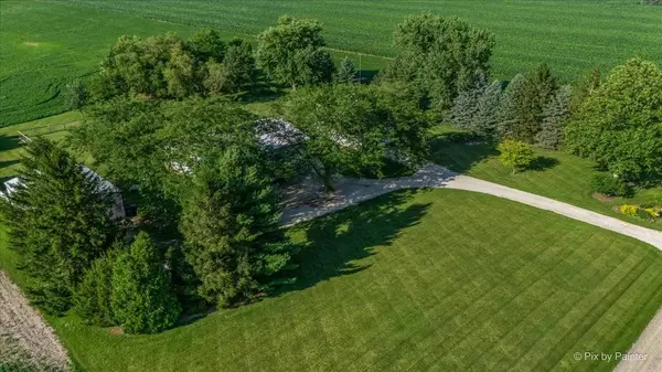 49W972 Peterson RD, Maple Park, IL 60151