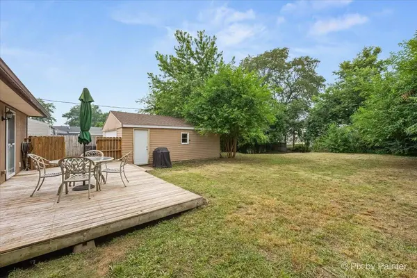 1106 Emerald LN, Machesney Park, IL 61115