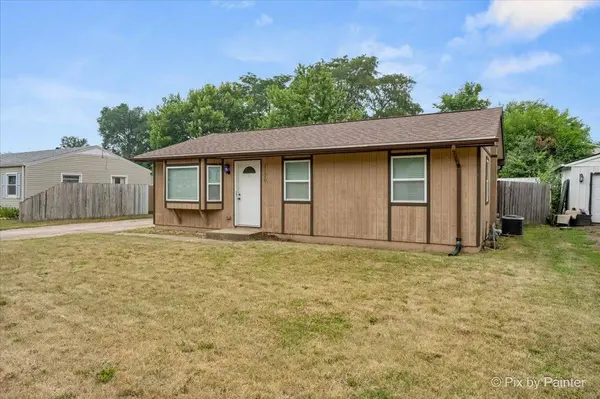 1106 Emerald LN, Machesney Park, IL 61115
