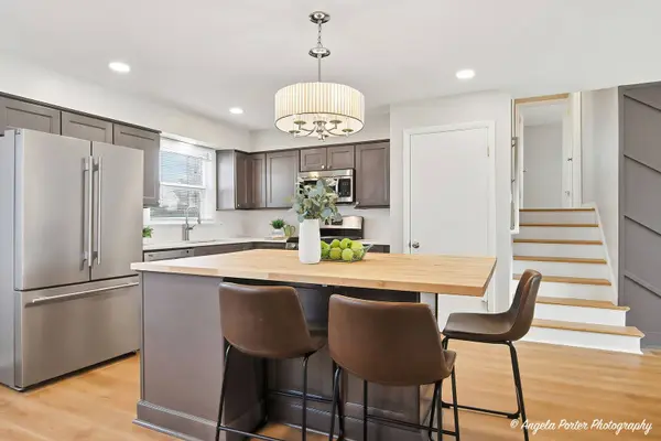 410 W Mueller Street, Arlington Heights, IL 60004