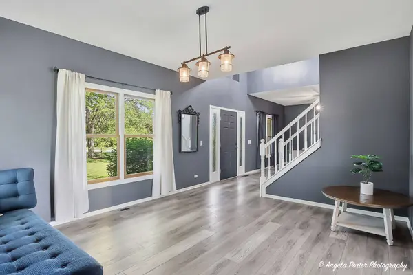 1717 Spruce Street, Spring Grove, IL 60081