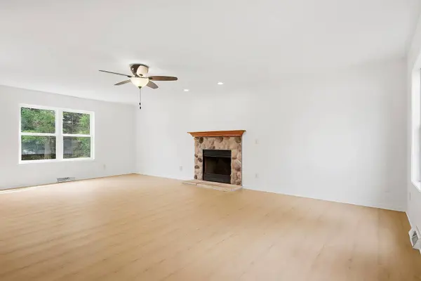 4025 Stormy DR, Kansasville, WI 53139