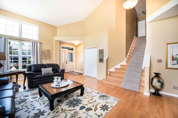 1504 Arlington Lane, Gurnee, IL 60031