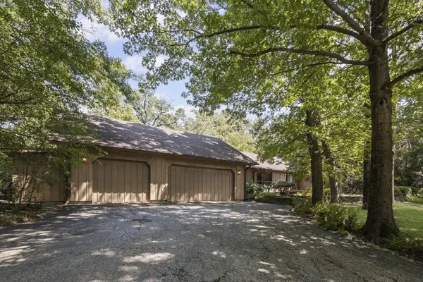 4 Brierwoods Lane, Hawthorn Woods, IL 60047