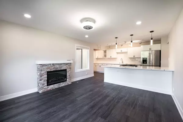 1325 Fairfax Lane, Buffalo Grove, IL 60089