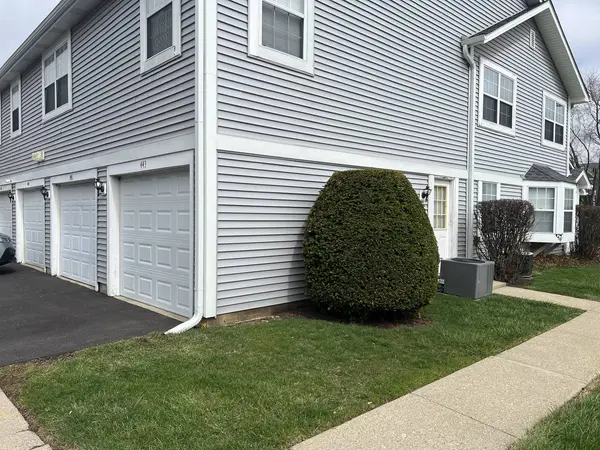 443 N Lake Shore Drive, Palatine, IL 60067
