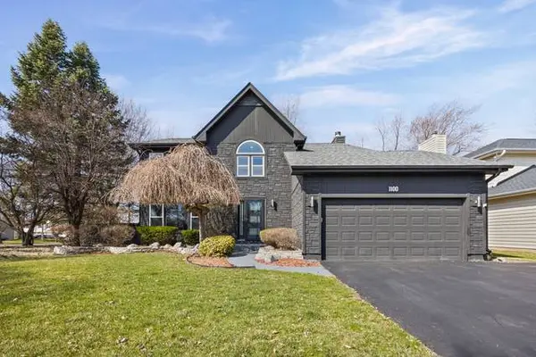 1100 Hidden Lake Drive, Buffalo Grove, IL 60089
