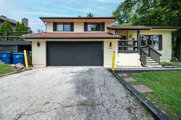 25429 W Cedar Crest Lane, Lake Villa, IL 60046