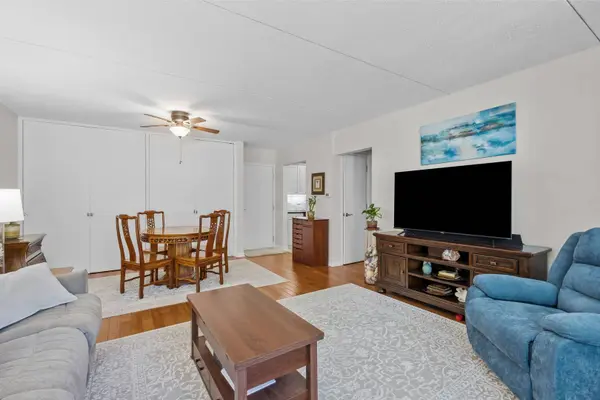1625 Sheridan Road #206, Wilmette, IL 60091