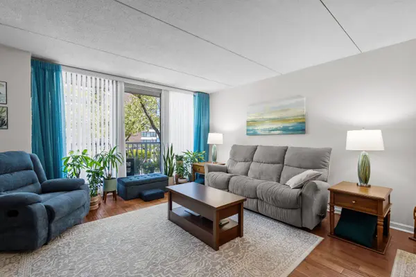 1625 Sheridan Road #206, Wilmette, IL 60091