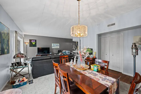 59 S Hale Street #103, Palatine, IL 60067
