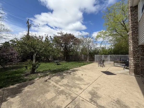 219 W Appletree Lane, Arlington Heights, IL 60004