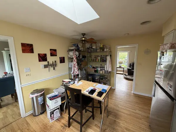 219 W Appletree Lane, Arlington Heights, IL 60004