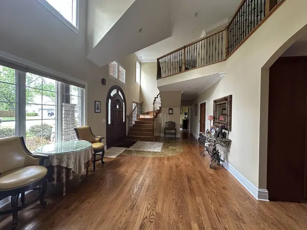 805 N Maple ST, Prospect Heights, IL 60070