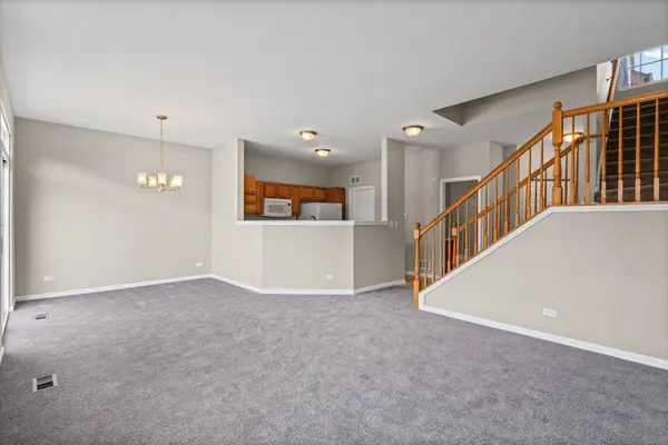 535 N Red Deer RD #535, Round Lake, IL 60073