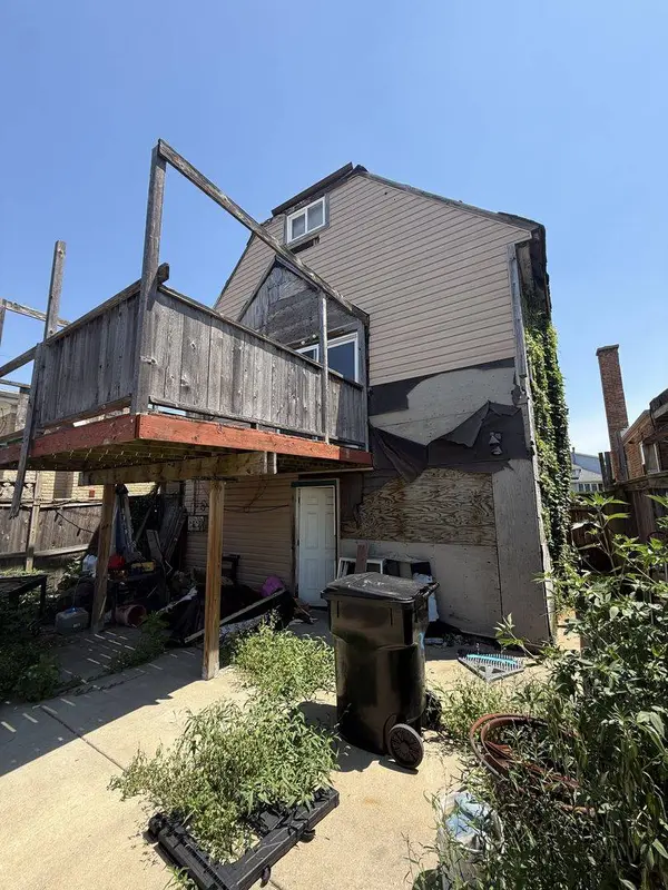 4256 N Meade AVE, Chicago, IL 60634