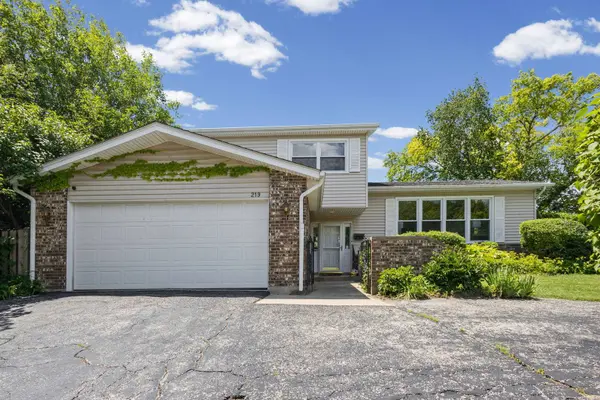 219 W Appletree LN