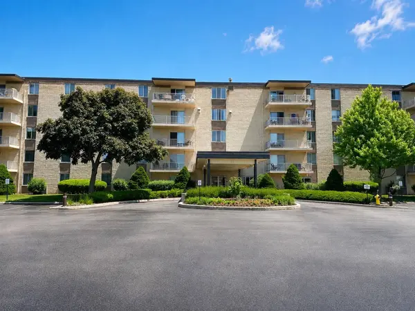 110 W Butterfield RD #402S