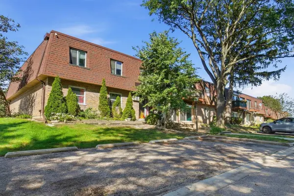 735 Grove DR #214