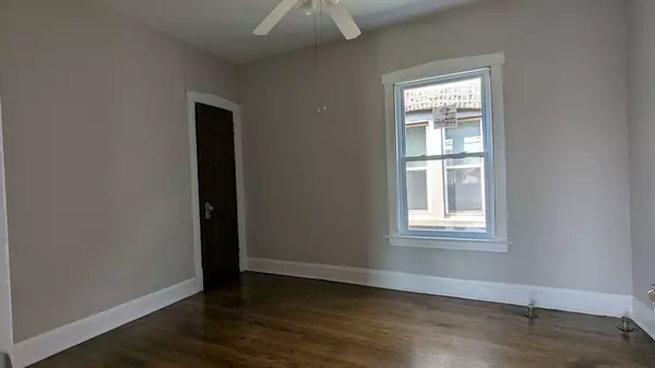 2015 N Leclaire Avenue, Chicago, IL 60639