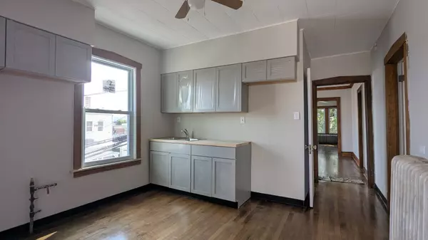 2015 N Leclaire Avenue, Chicago, IL 60639