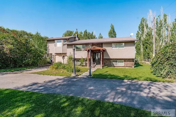 13733 115 E, Idaho Falls, ID 83401