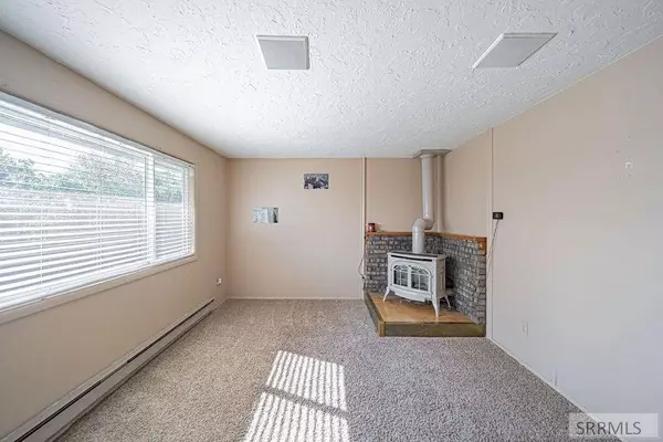 13733 115 E, Idaho Falls, ID 83401