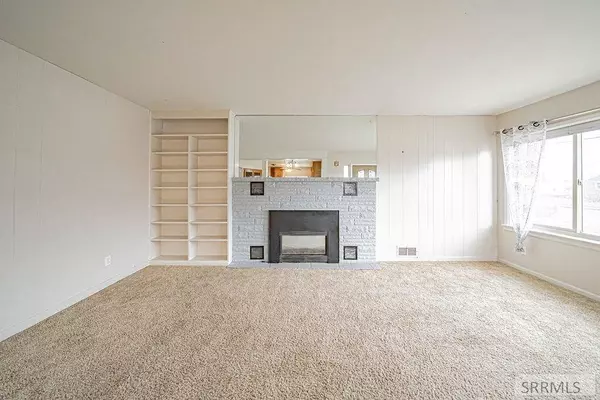 328 N Park Avenue, Shelley, ID 83274