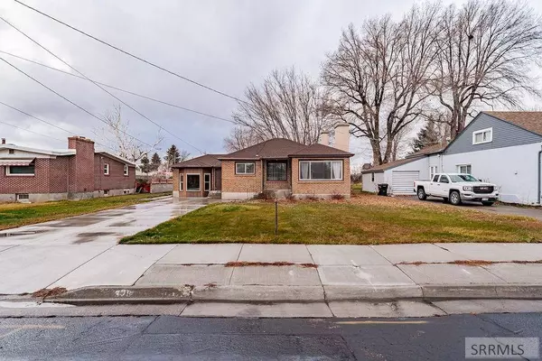 328 N Park Avenue, Shelley, ID 83274