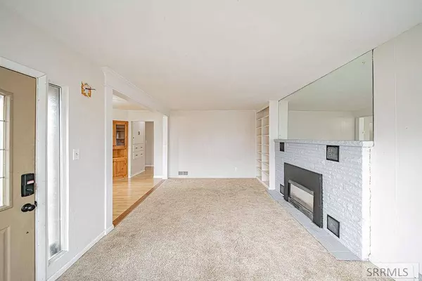 328 N Park Avenue, Shelley, ID 83274