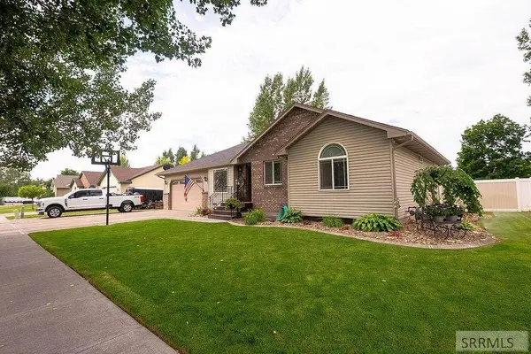 856 Newman Drive, Idaho Falls, ID 83406