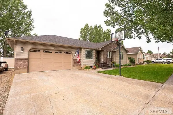 856 Newman Drive, Idaho Falls, ID 83406
