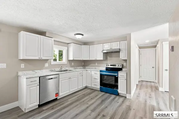 975 Blaine Avenue, Idaho Falls, ID 83402