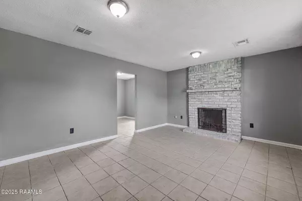 1022 Leo ST, St. Martinville, LA 70582