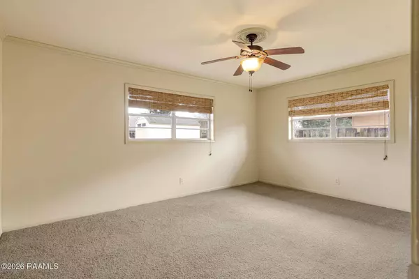 1203 Jeanne ST, Lafayette, LA 70506