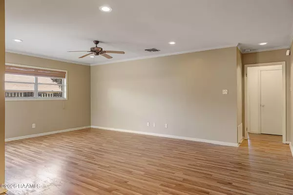 1203 Jeanne ST, Lafayette, LA 70506