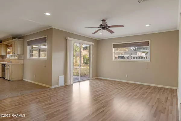 1203 Jeanne ST, Lafayette, LA 70506