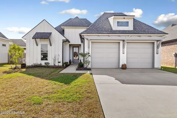 426 Sandy Bay DR, Broussard, LA 70518