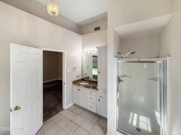108 Pathway LN, Lafayette, LA 70506