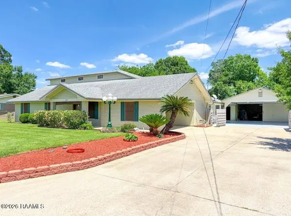112 Saint Bernadette DR, Lafayette, LA 70507