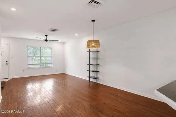 416 Doucet RD #1e, Lafayette, LA 70503