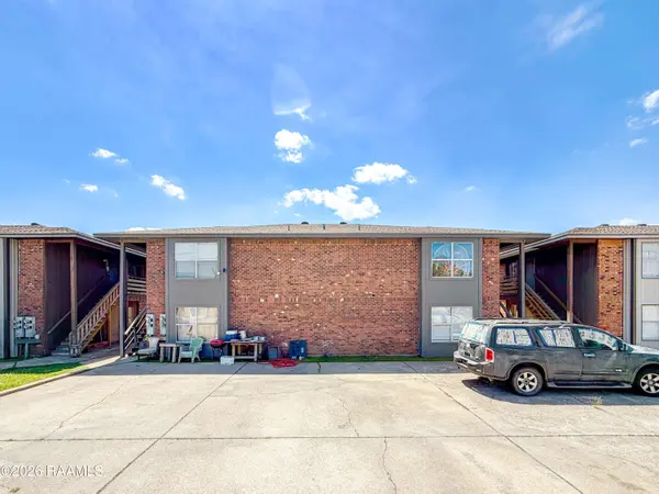 104 Meudon ST, Duson, LA 70529