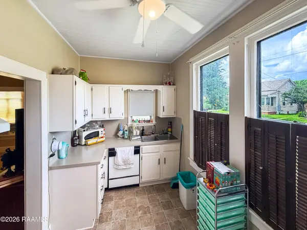 212 S Sterling ST, Lafayette, LA 70501