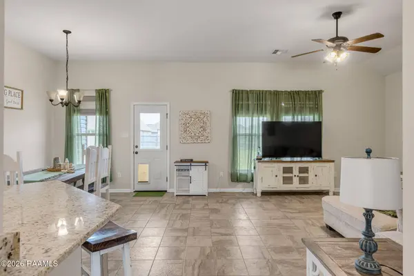 218 Hunters Hill DR, Duson, LA 70529