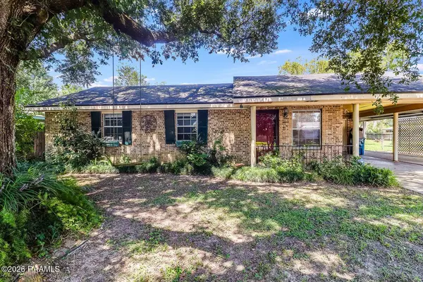 120 Burrow DR, Scott, LA 70583