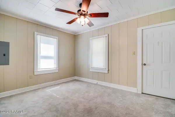 1211 Scott ST, Scott, LA 70583