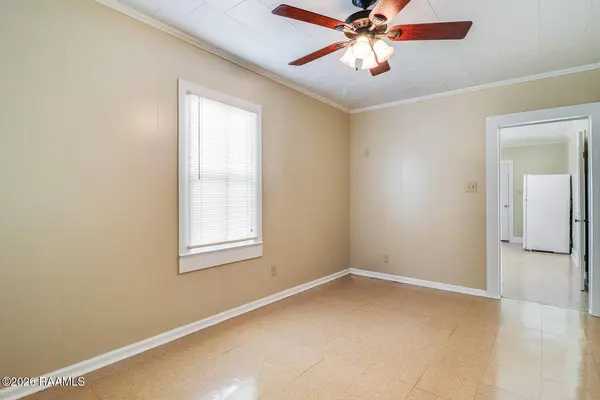 1211 Scott ST, Scott, LA 70583