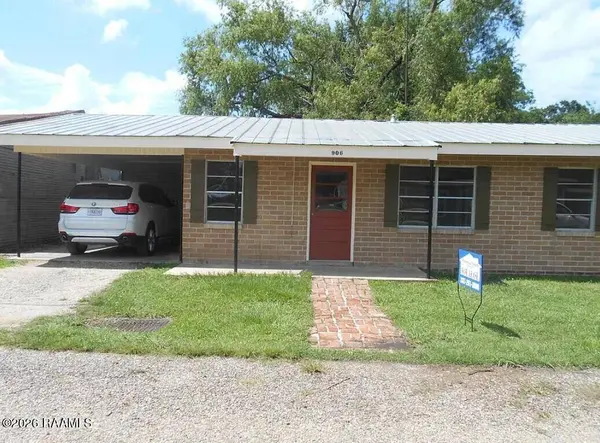 902 Domingue ST, Scott, LA 70583